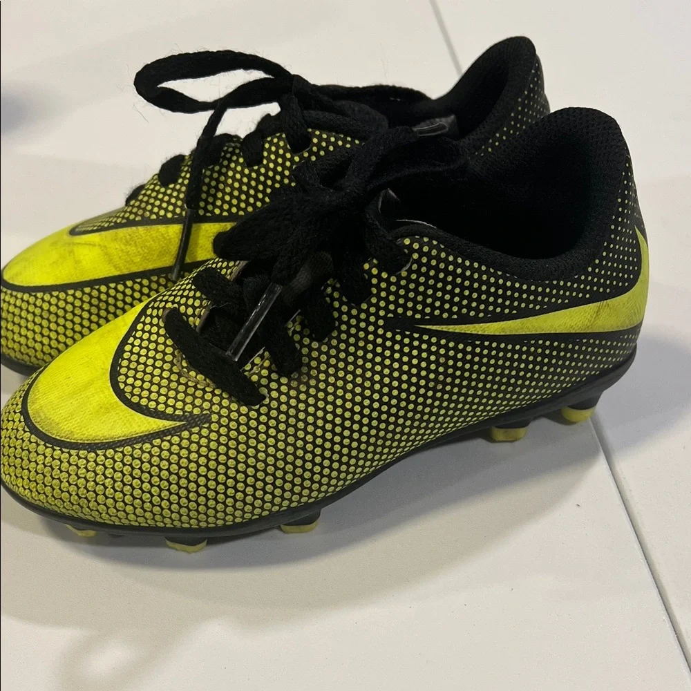 Nike‎ Black and Gray Athletic Shoes